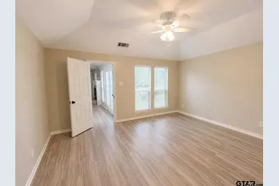 2806 Laurel Oak Dr, Garland, TX 75044 - Photo 13