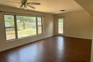 983 E Main St, Van, TX 75790 - Photo 5