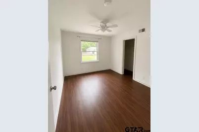 983 E Main Street, Van, TX 75790 - Photo 13