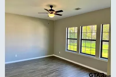 1400 E 1st St., Mt Pleasant, TX 75455 - Photo 11