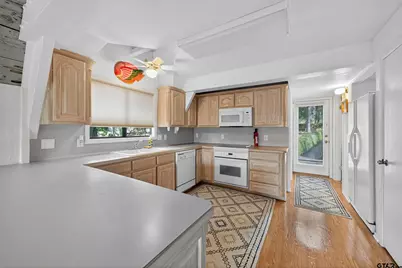 520 E Hideaway Ln, Hideaway, TX 75771 - Photo 5
