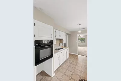 2802 Anita Ln, Tyler, TX 75703 - Photo 17