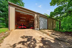 2143 Co Rd 4118, Jacksonville, TX 75766 - Photo 35