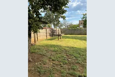 823 S Magnolia St, Palestine, TX 75801 - Photo 7