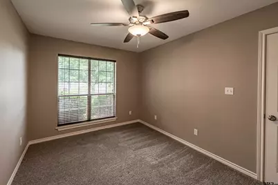 20700 Bluegrass Cir, Flint, TX 75762 - Photo 9