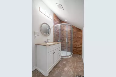 200 W Van St, Lindale, TX 75771 - Photo 29