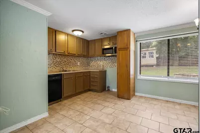 2319 Danica Dr, Tyler, TX 75701 - Photo 7