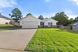 19890 Meadow W Ln, Flint, TX 75762 - Photo 1