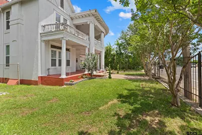 211 W Grand Avenue, Marshall, TX 75670 - Photo 3