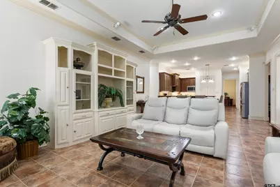 2318 Kingsmill Cir., Tyler, TX 75703 - Photo 11