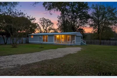10881 Hillside Drive, Frankston, TX 75763 - Photo 1