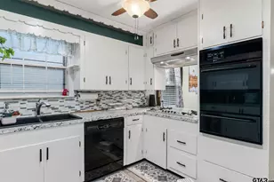 810 Caddo St, Marshall, TX 75672 - Photo 25
