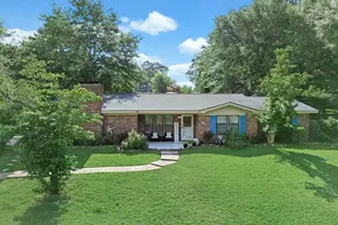 810 Caddo St, Marshall, TX 75672 - Photo 1