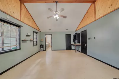 15818 Mountainview Rd, Winona, TX 75792 - Photo 7