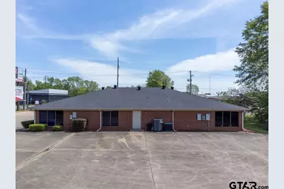 121 Gilmer Rd, Longview, TX 75604 - Photo 3