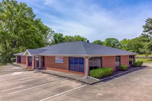 121 Gilmer Rd, Longview, TX 75604 - Photo 1