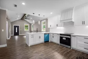 1722 N Ross, Tyler, TX 75702 - Photo 13