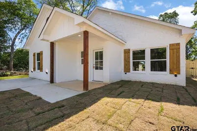 817 Boyd Ave, Tyler, TX 75701 - Photo 3