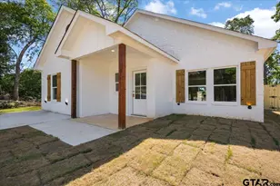 817 Boyd Ave, Tyler, TX 75701 - Photo 3