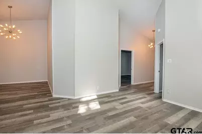 5919 Hollytree Dr, Tyler, TX 75703 - Photo 7