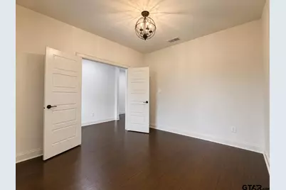 19356 Cedarpark Pl, Lindale, TX 75771 - Photo 9