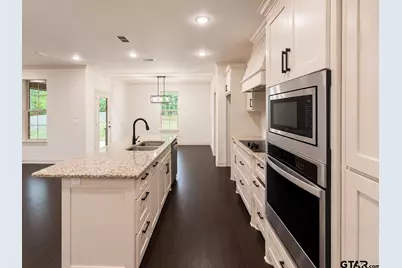 19356 Cedarpark Pl, Lindale, TX 75771 - Photo 15