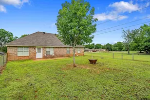 328 County Rd 4220, Jacksonville, TX 75766 - Photo 5