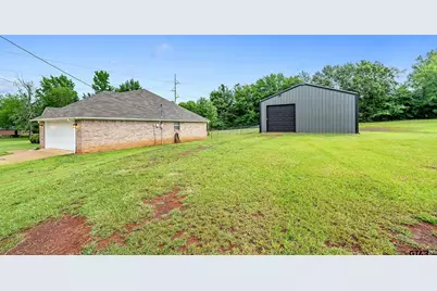 328 County Road 4220, Jacksonville, TX 75766 - Photo 9