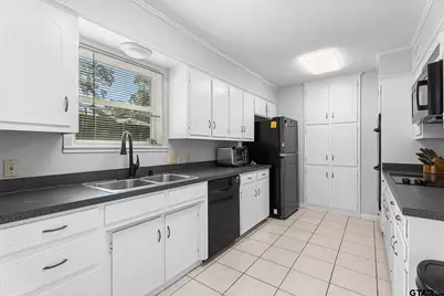 8224 Purdue, Tyler, TX 75703 - Photo 11