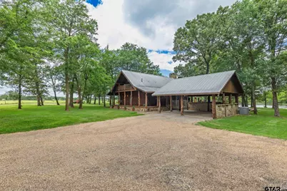 609 County Road 2421, Como, TX 75431 - Photo 1