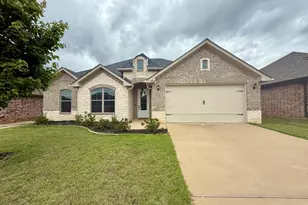 332 Kingdom Blvd, Lindale, TX 75771 - Photo 1