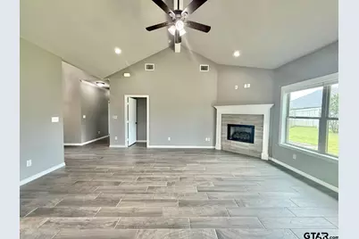 332 Kingdom Blvd, Lindale, TX 75771 - Photo 5