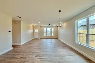 17430 Crossing Cir, Lindale, TX 75771 - Photo 5