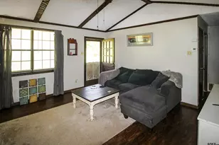 417 A/B Myrtle Dr, Jacksonville, TX 75766 - Photo 3