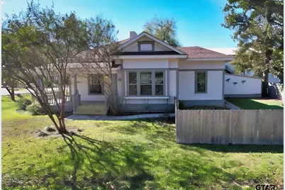 269 E Holley St, Alba, TX 75410 - Photo 3
