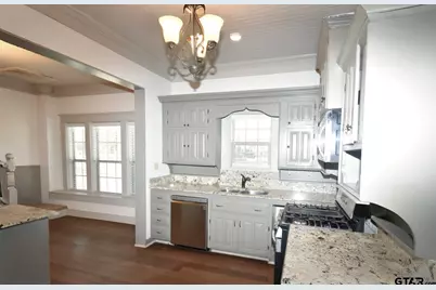 269 E Holley St, Alba, TX 75410 - Photo 19