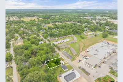 210 Cooper, Lindale, TX 75771 - Photo 27