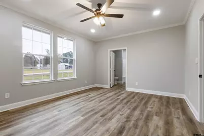 106 Royal St, Gilmer, TX 75645 - Photo 15