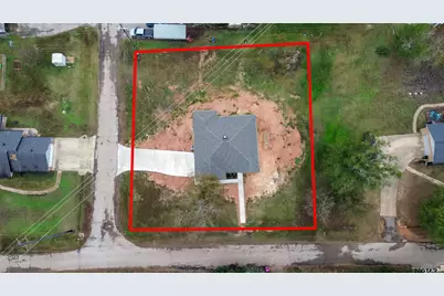 106 Royal St, Gilmer, TX 75645 - Photo 3