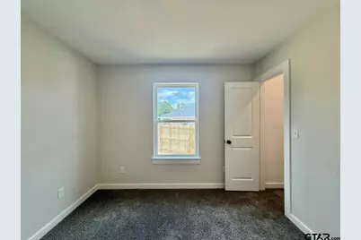 17434 Crossing Circle, Lindale, TX 75771 - Photo 15