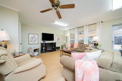 209 Cheryl, Longview, TX 75604 - Photo 17