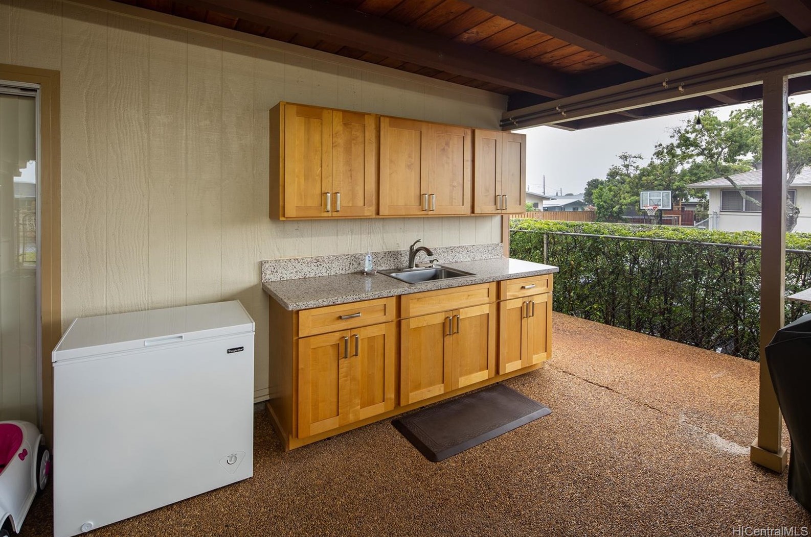 1312 Kaweloka St, Pearl City HI  96782-1939 exterior