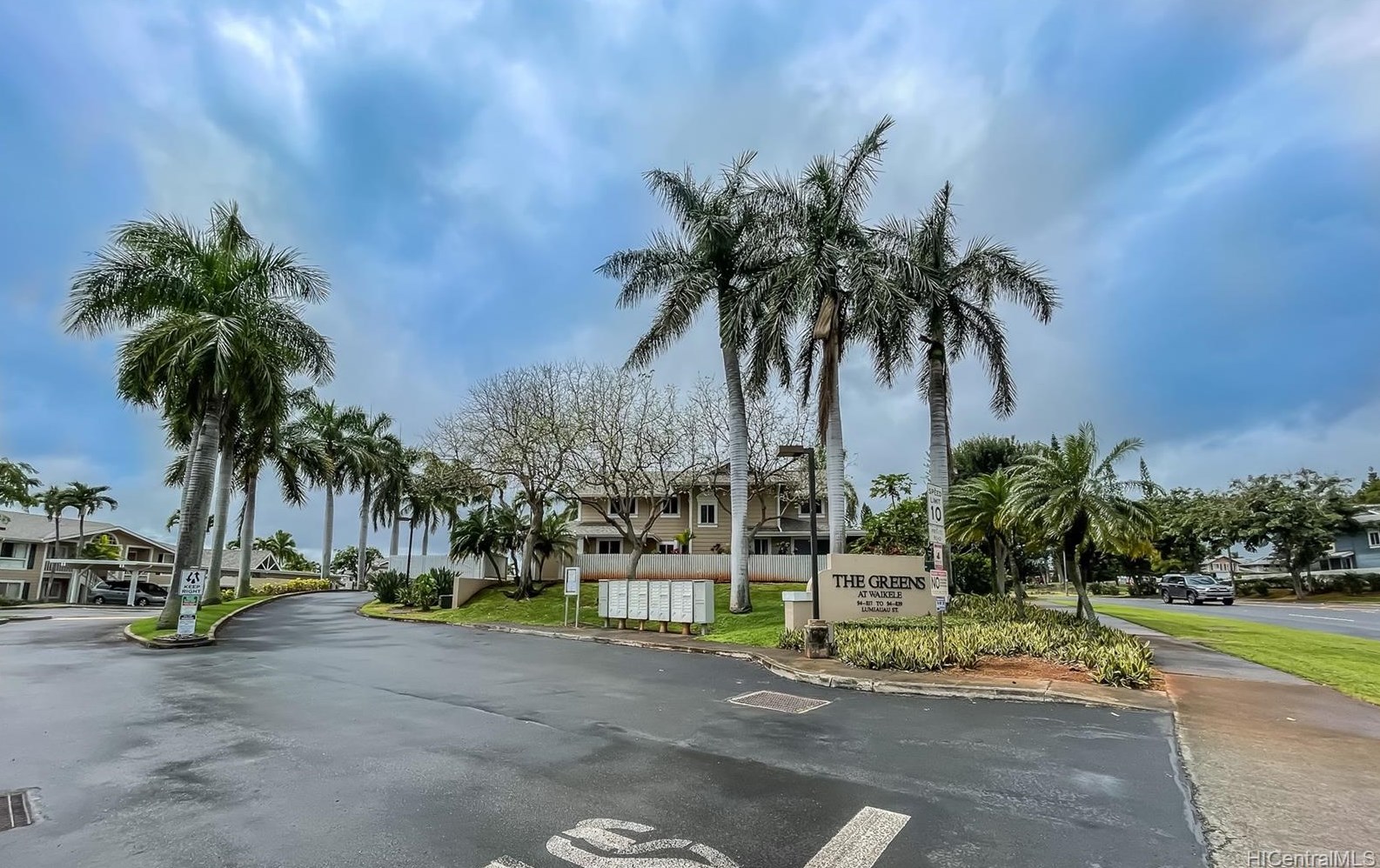 94-817 Lumiauau St, Waipahu HI  96797 exterior