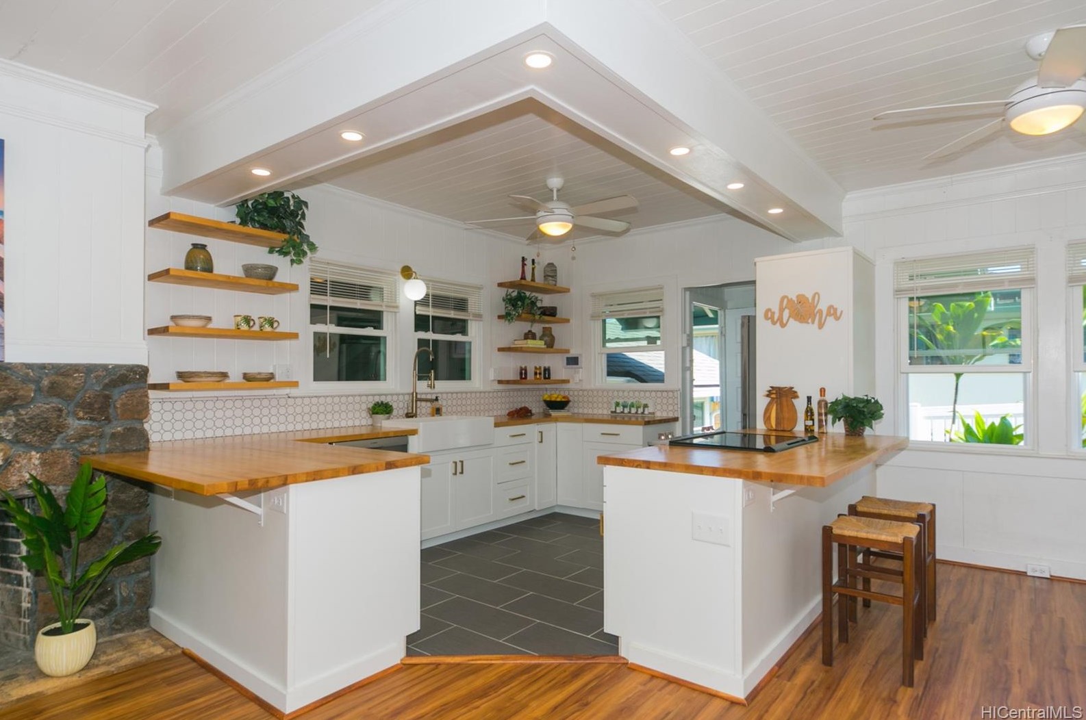 1396 Loko Dr, Wahiawa HI  96786-2352 exterior