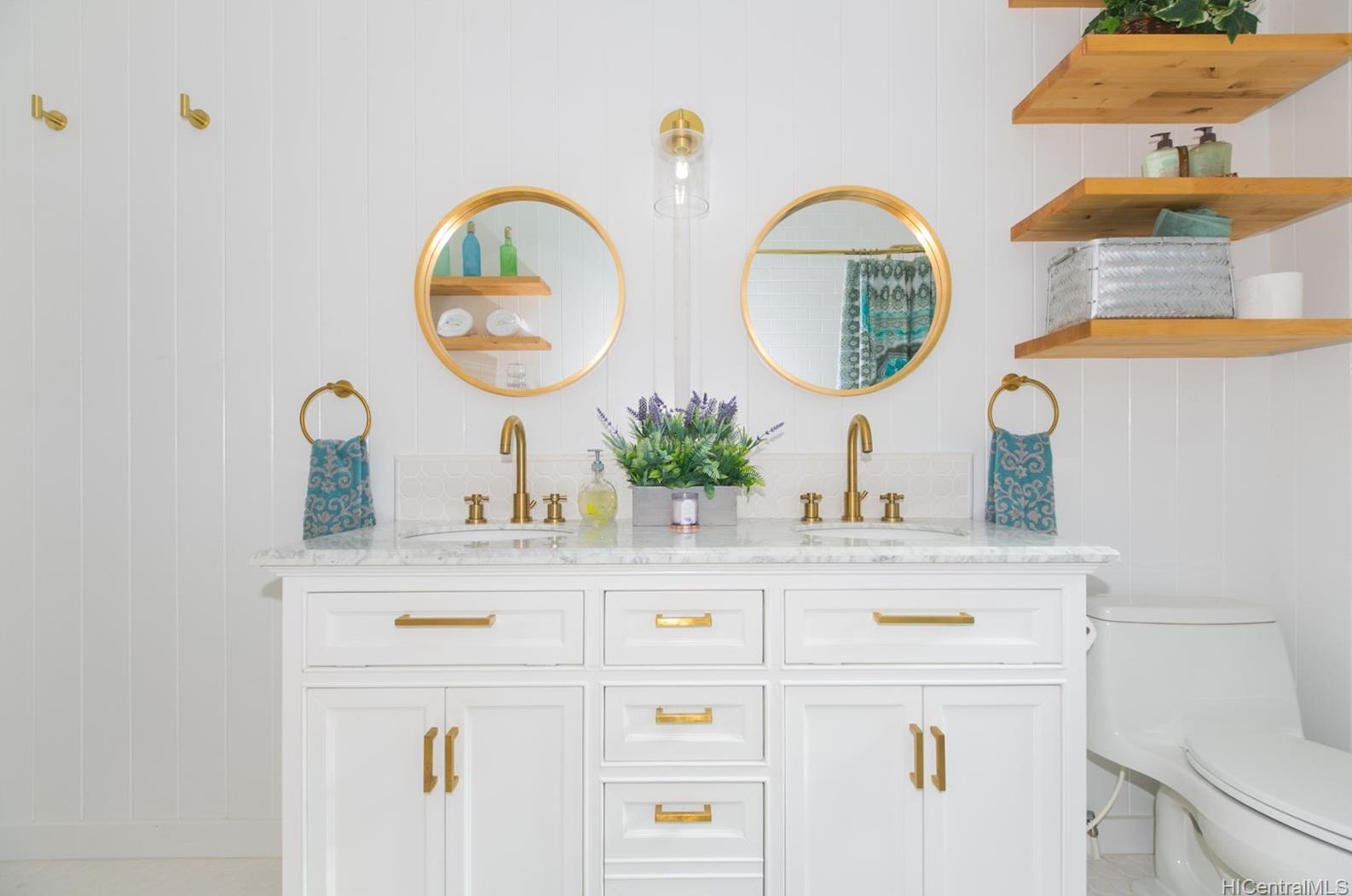 1396 Loko Dr, Wahiawa HI  96786-2352 exterior