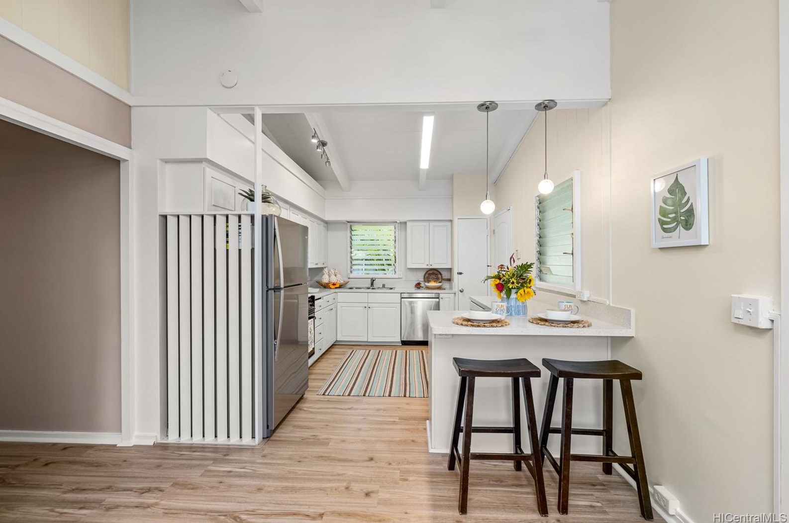 512 Ilimano St, Kailua HI  96734-1829 exterior