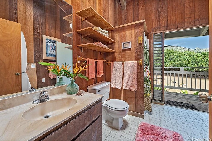 56157 Kamehameha Hwy, Kahuku HI  96731-0021 exterior