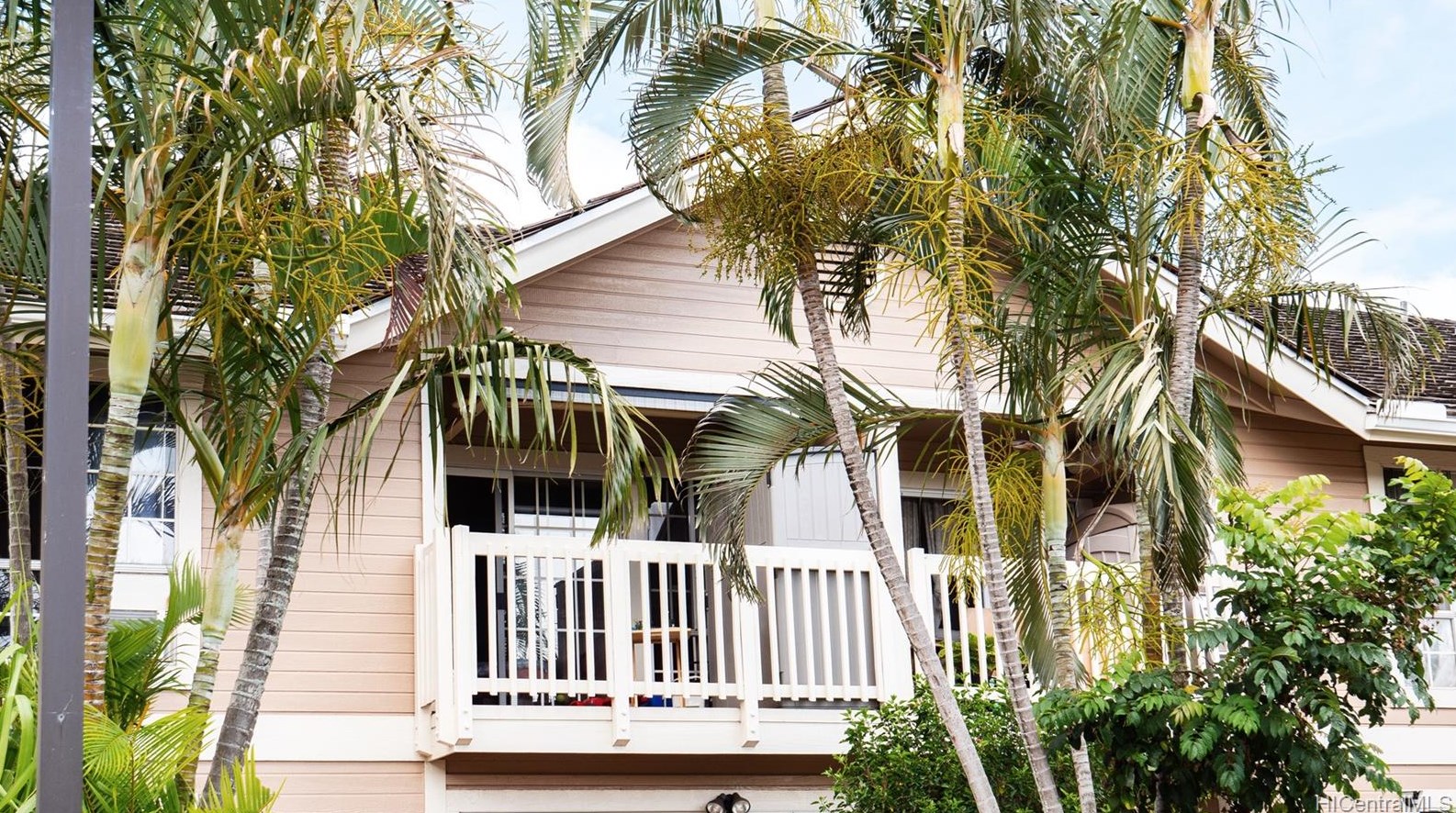 94-111 Mui Pl, Waipahu HI  96797-4059 exterior