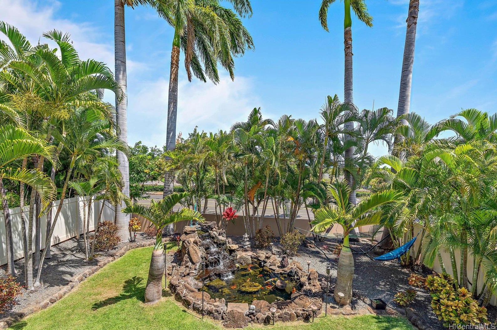 91-1037 Paaoloulu Way, Kapolei, HI 96707