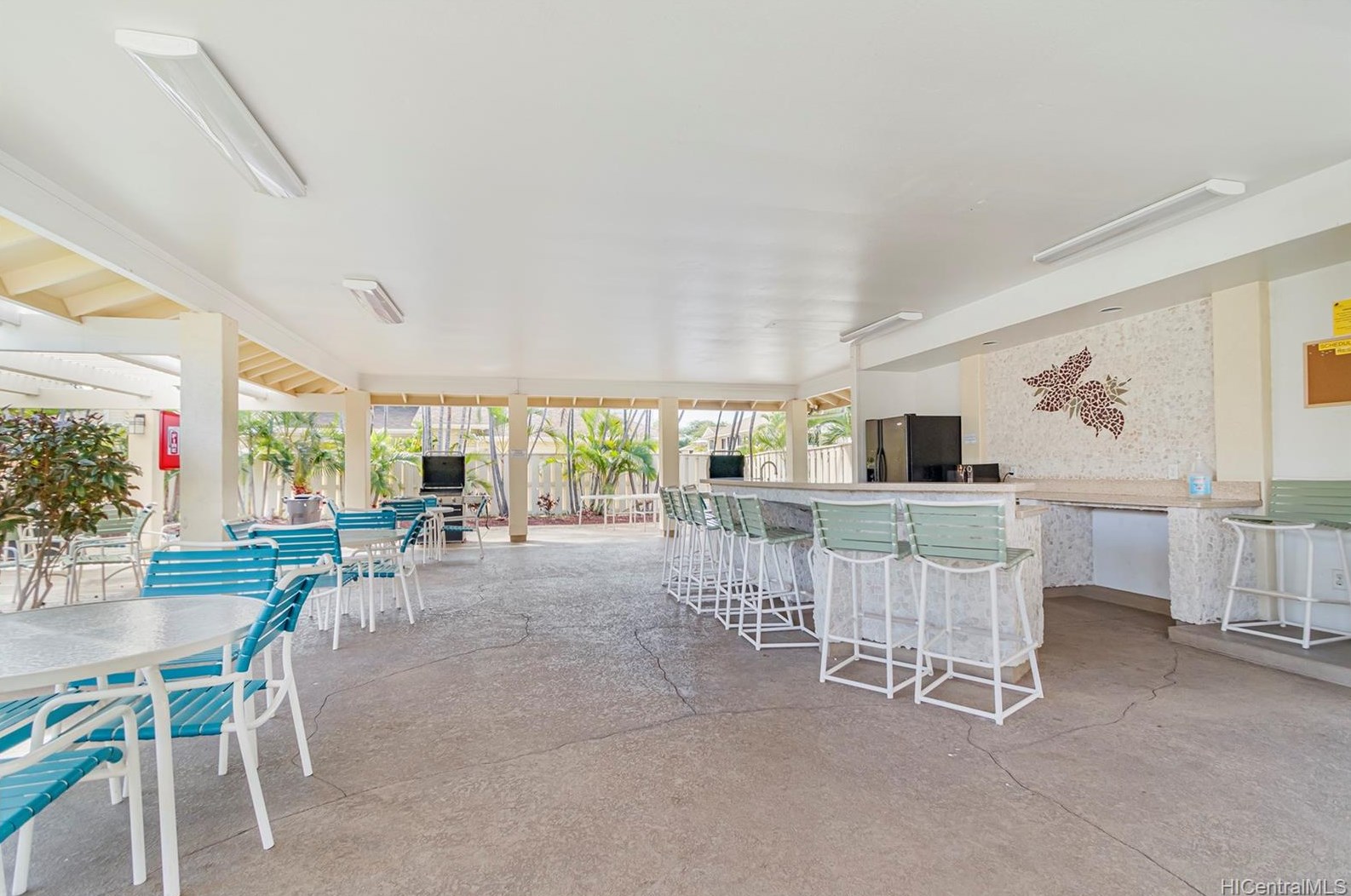 91-979 Laaulu St, Ewa Beach HI  96706 exterior